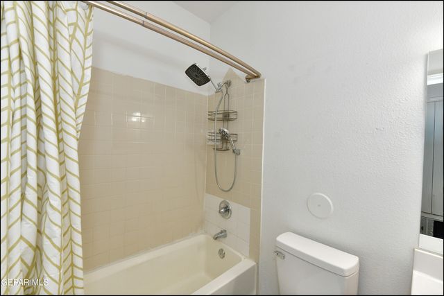 636 Valle De Bravo Place, Horizon City, TX 79928