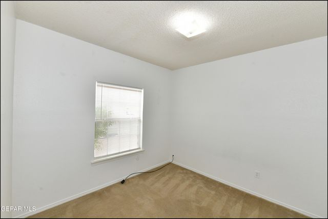 636 Valle De Bravo Place, Horizon City, TX 79928