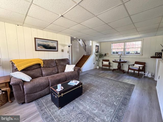 1868 LANCASTER LN, Waterford Works, NJ 08089