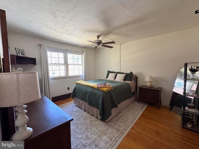 1868 LANCASTER LN, Waterford Works, NJ 08089