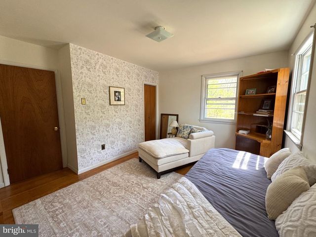 1868 LANCASTER LN, Waterford Works, NJ 08089