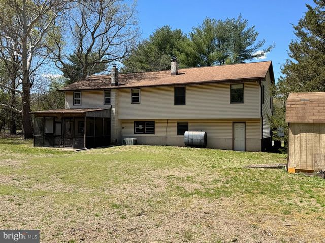 1868 LANCASTER LN, Waterford Works, NJ 08089