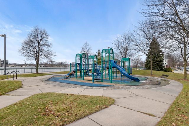 940 Monroe Avenue Nw 338, City Of Grand Rapids, MI 49503