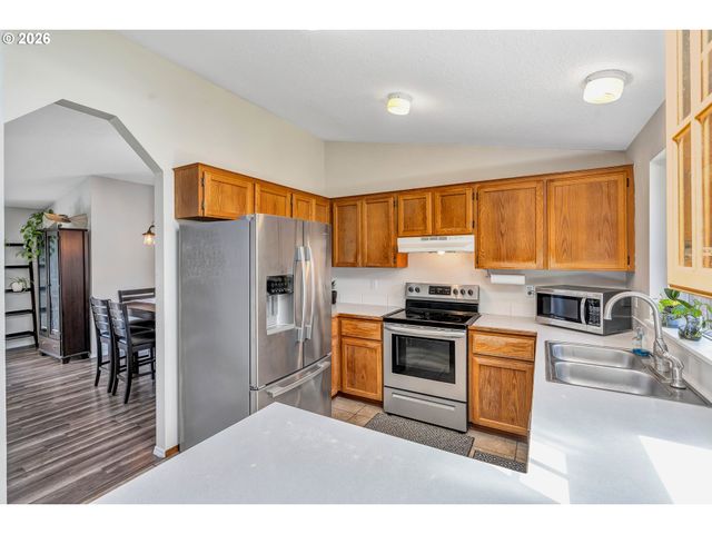 6433 Se AUSTIN Ct, Hillsboro, OR 97123