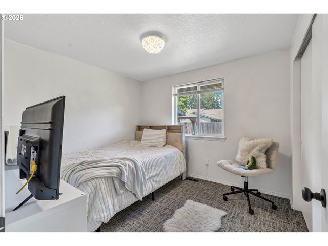 6433 Se AUSTIN Ct, Hillsboro, OR 97123