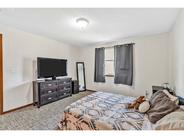 6433 Se AUSTIN Ct, Hillsboro, OR 97123