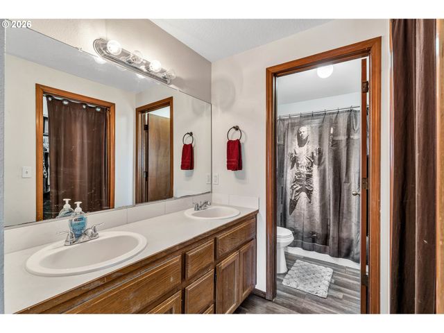 6433 Se AUSTIN Ct, Hillsboro, OR 97123