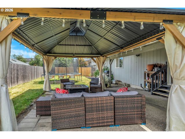 6433 Se AUSTIN Ct, Hillsboro, OR 97123