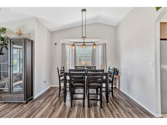 6433 Se AUSTIN Ct, Hillsboro, OR 97123