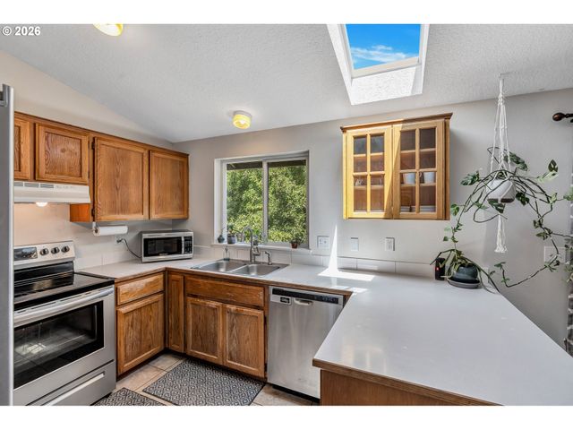 6433 Se AUSTIN Ct, Hillsboro, OR 97123
