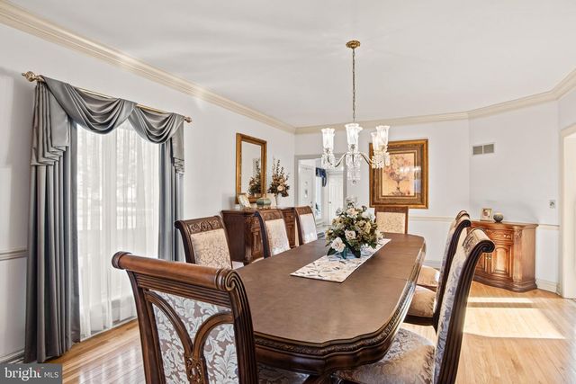 1055 WETHERBURN DR, York, PA 17404