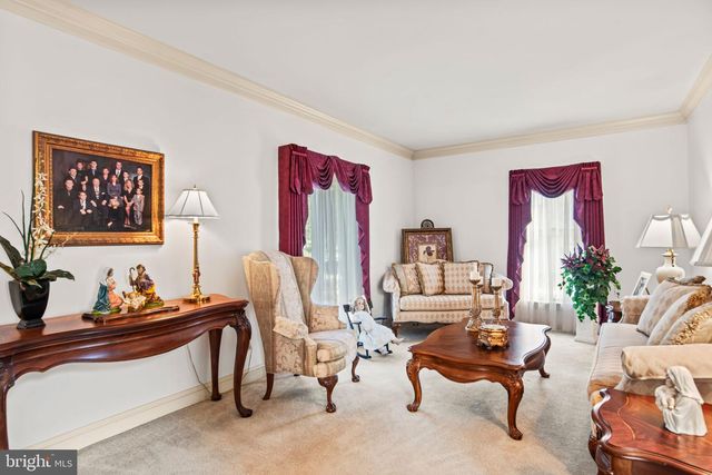 1055 WETHERBURN DR, York, PA 17404