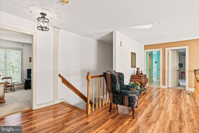 1055 WETHERBURN DR, York, PA 17404