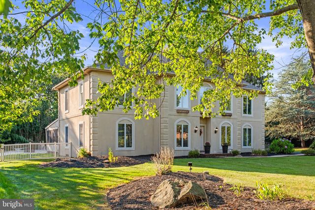 1055 WETHERBURN DR, York, PA 17404