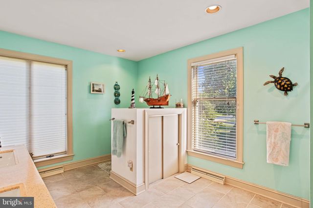 1055 WETHERBURN DR, York, PA 17404