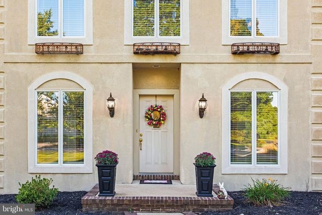 1055 WETHERBURN DR, York, PA 17404