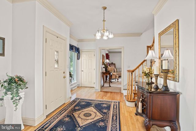 1055 WETHERBURN DR, York, PA 17404