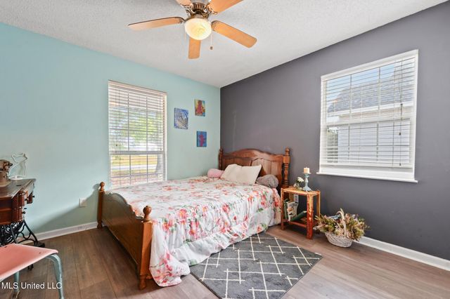 1711 S 1st Street, Ocean Springs, MS 39564