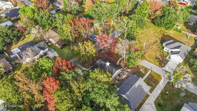 1711 S 1st Street, Ocean Springs, MS 39564