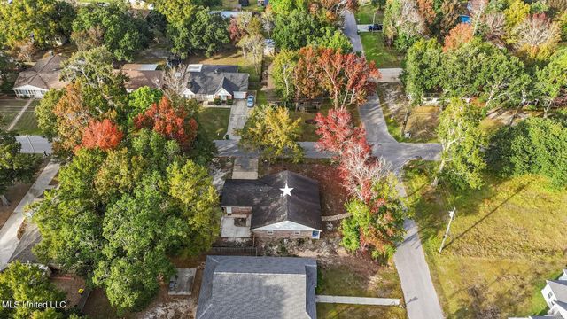 1711 S 1st Street, Ocean Springs, MS 39564