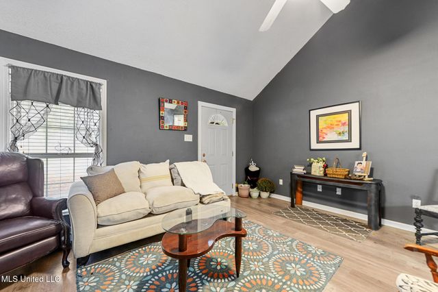 1711 S 1st Street, Ocean Springs, MS 39564