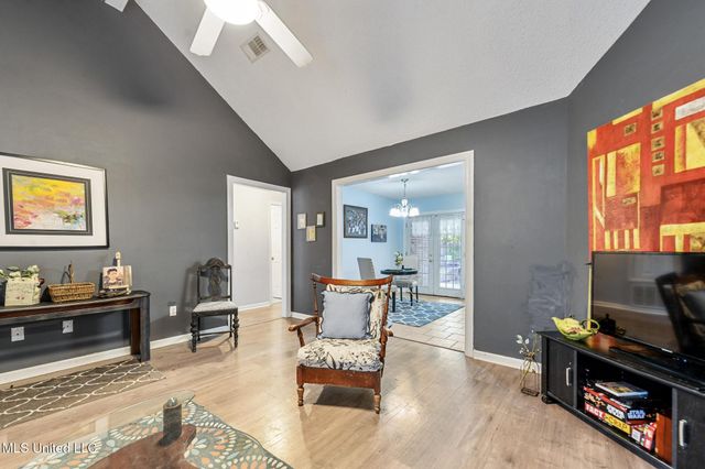 1711 S 1st Street, Ocean Springs, MS 39564