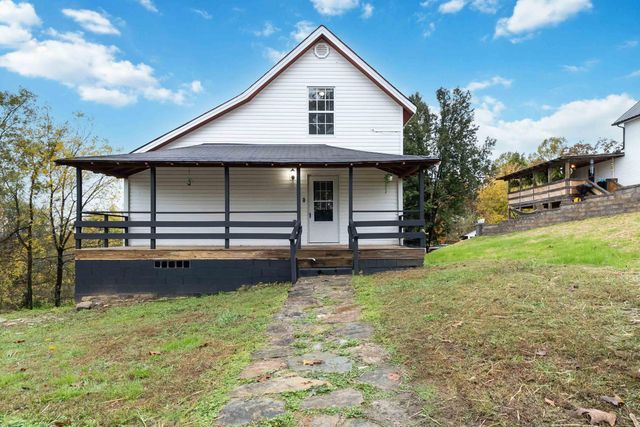 96 Kinne Street, Stearns, KY 42647