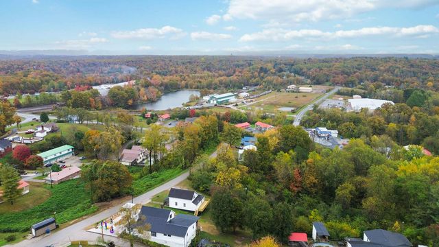 96 Kinne Street, Stearns, KY 42647