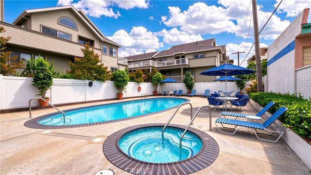 985 E California 101, Pasadena, CA 91106