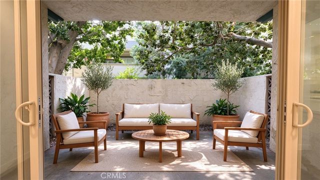 985 E California 101, Pasadena, CA 91106