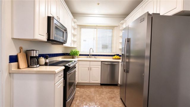985 E California 101, Pasadena, CA 91106
