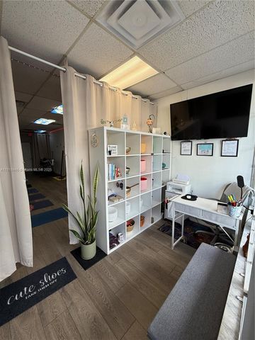 5554 SW 8th St, Coral Gables, FL 33134