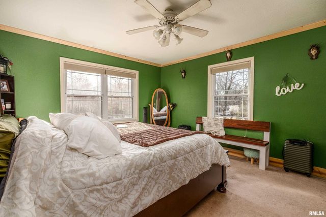 15588 BECKER Road, Johnston City, IL 62951