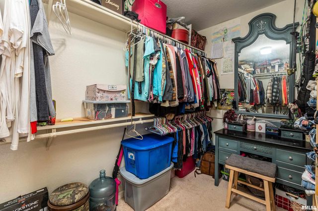 15588 BECKER Road, Johnston City, IL 62951