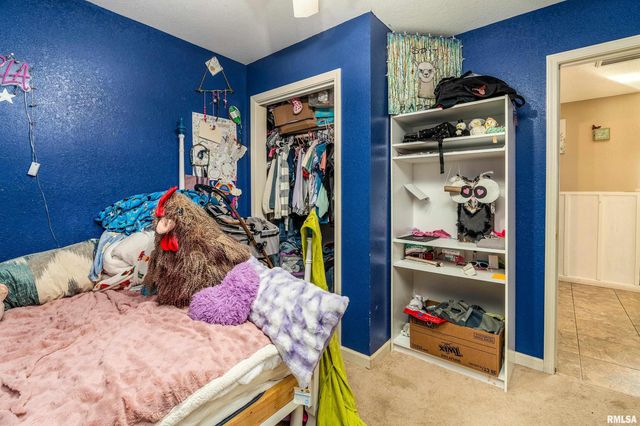 15588 BECKER Road, Johnston City, IL 62951