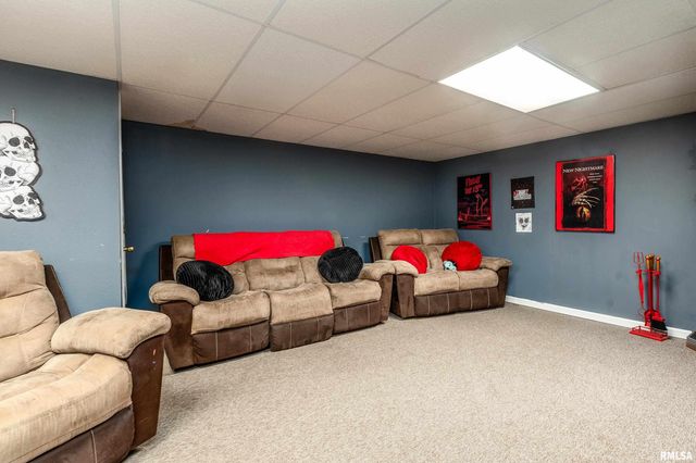 15588 BECKER Road, Johnston City, IL 62951