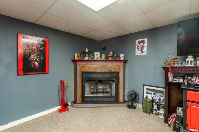 15588 BECKER Road, Johnston City, IL 62951