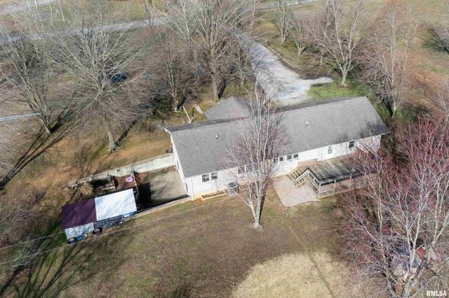 15588 BECKER Road, Johnston City, IL 62951