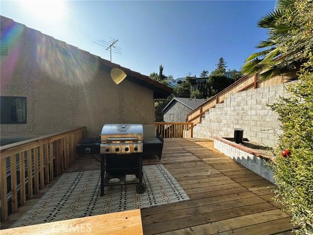 3856 Udell Court, Los Angeles, CA 90027