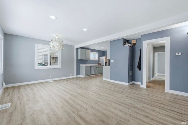 1917 Glenwood Avenue, Fort Wayne, IN 46805