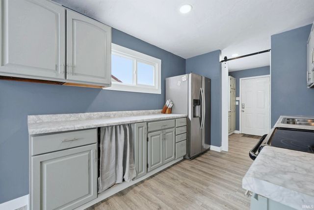 1917 Glenwood Avenue, Fort Wayne, IN 46805