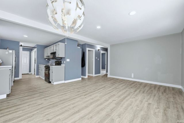 1917 Glenwood Avenue, Fort Wayne, IN 46805