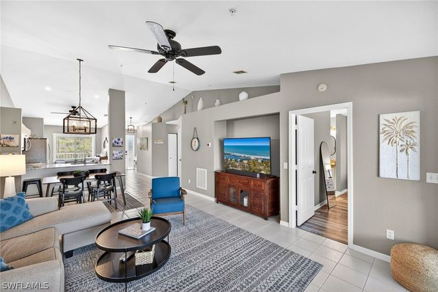 9009 Michael CIR 1, Naples, FL 34113