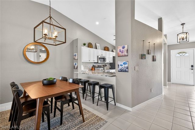 9009 Michael CIR 1, Naples, FL 34113