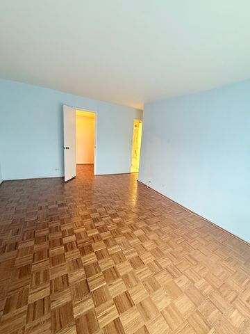 6833 N KEDZIE Avenue 1006, Chicago, IL 60645