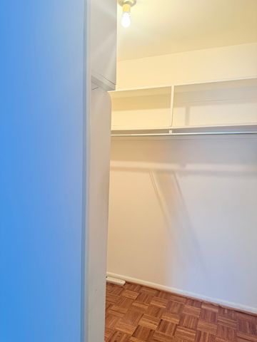 6833 N KEDZIE Avenue 1006, Chicago, IL 60645