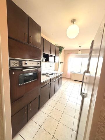 6833 N KEDZIE Avenue 1006, Chicago, IL 60645