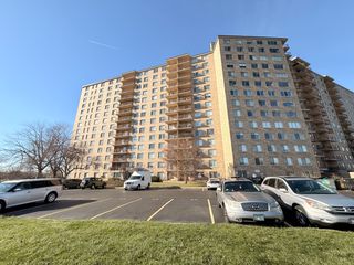 6833 N KEDZIE Avenue 1006, Chicago, IL 60645