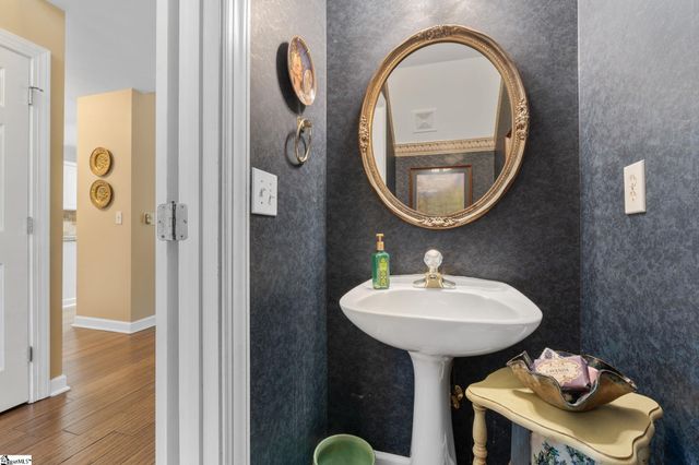 404 Neely Farm Drive, Simpsonville, SC 29680