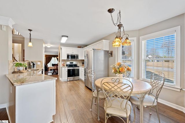 404 Neely Farm Drive, Simpsonville, SC 29680